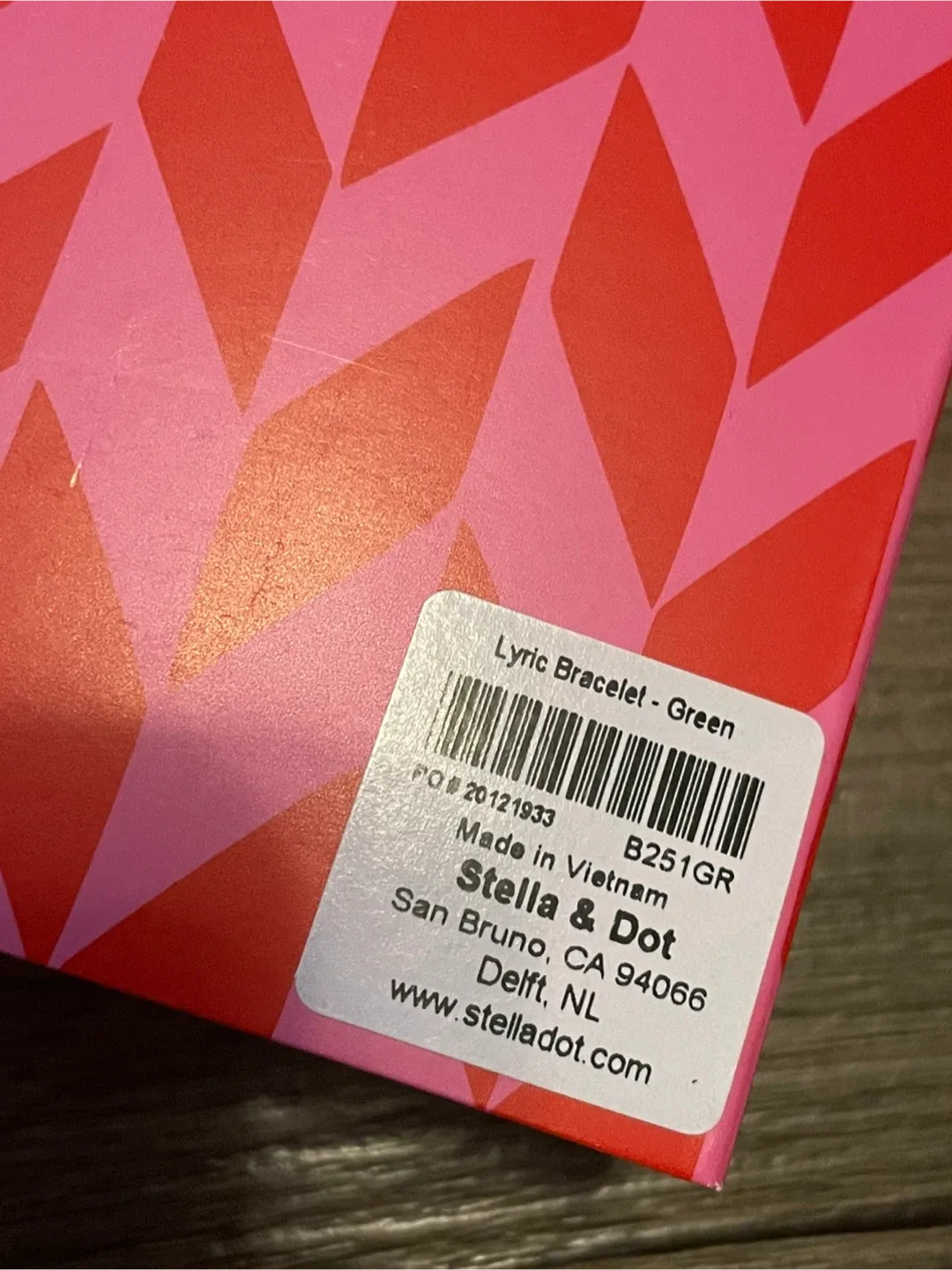 Stella & Dot Bracelet - Green image indicator(5)