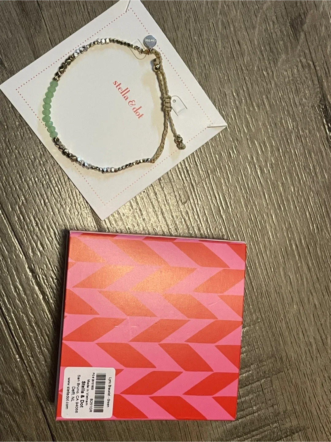 Stella & Dot Bracelet - Green image indicator(8)