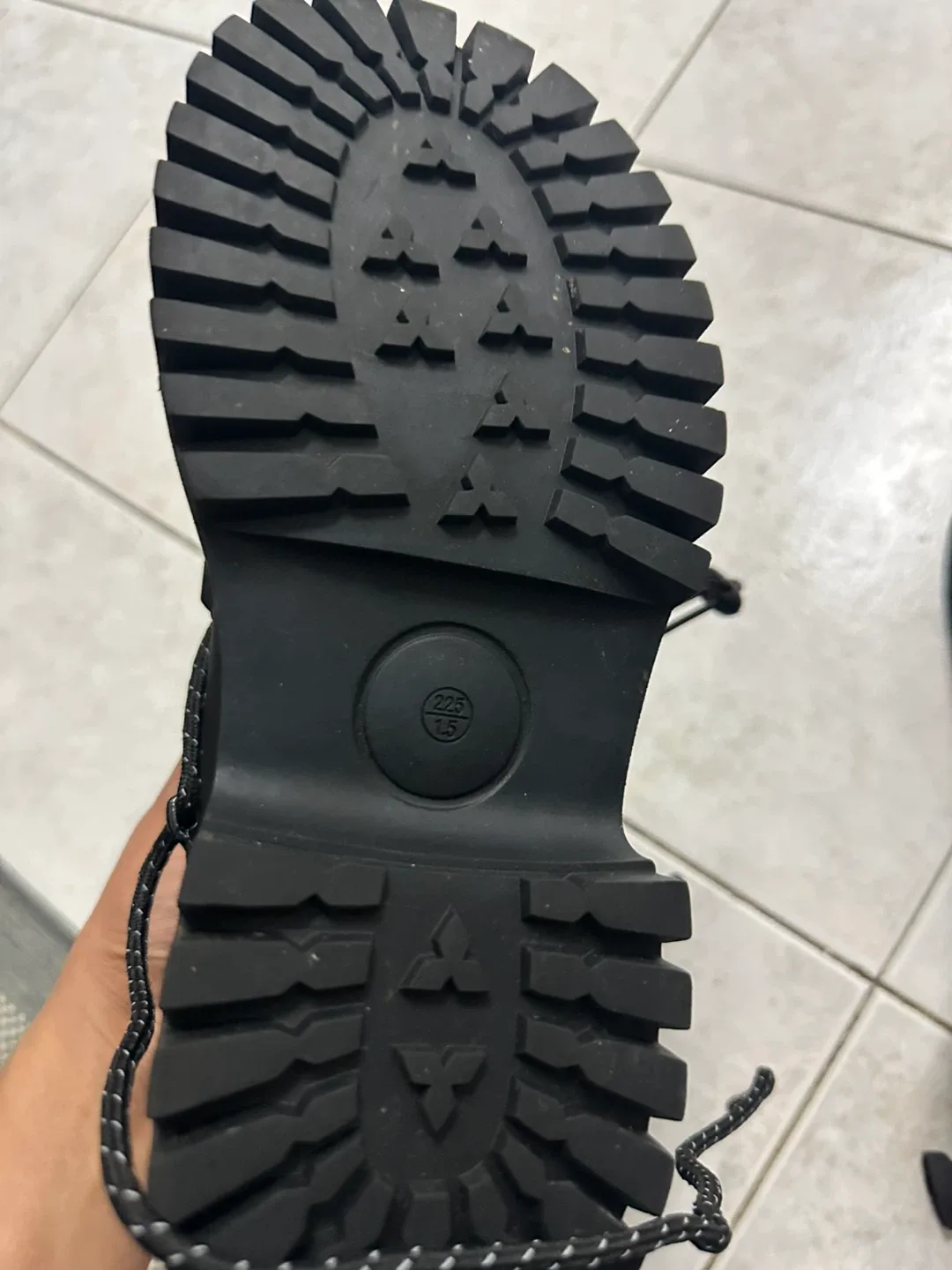 Black Boots - Size 1.5 image indicator(3)