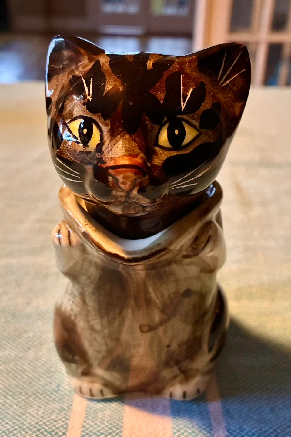 Set of 7-Cat Creamers, TeaBag Holder & Trivet image indicator(5)