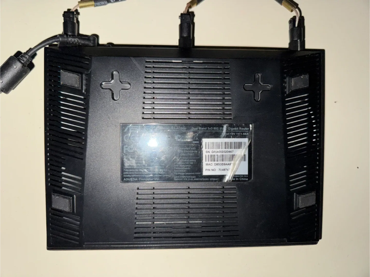 Asus RT-AC68U Dual Band Gigabit Router image indicator(3)