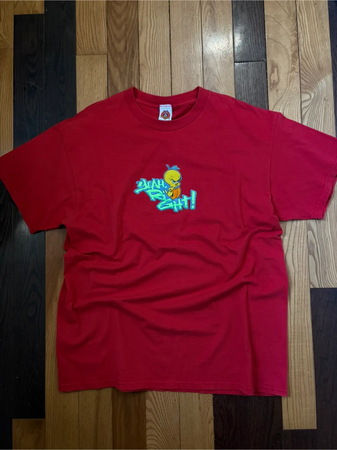 Vintage 1997 Looney Tunes Tweety Bird tee XL image indicator(4)
