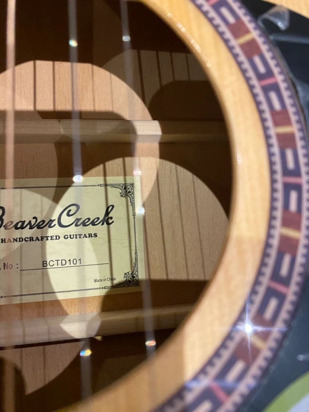 Beaver Creek BCTD101 Acoustic Guitar image indicator(7)