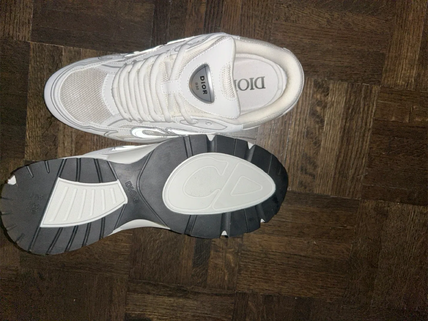 Dior B30 White Sneakers image indicator(4)