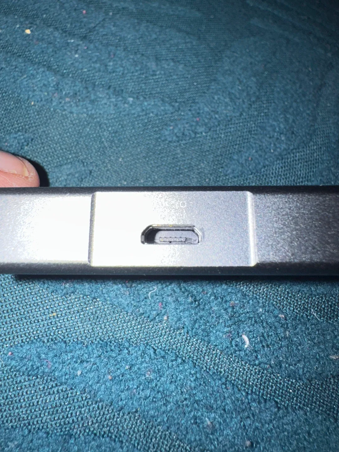 Reborn HDMI Input/Output Adapter image indicator(2)