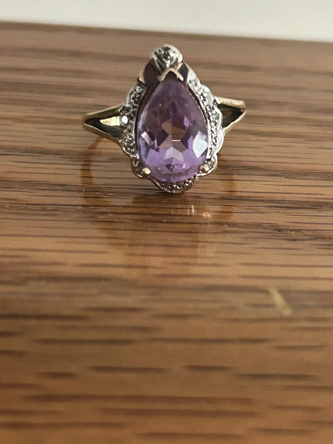Vintage 10K Gold Amethyst & Teardrop Ring