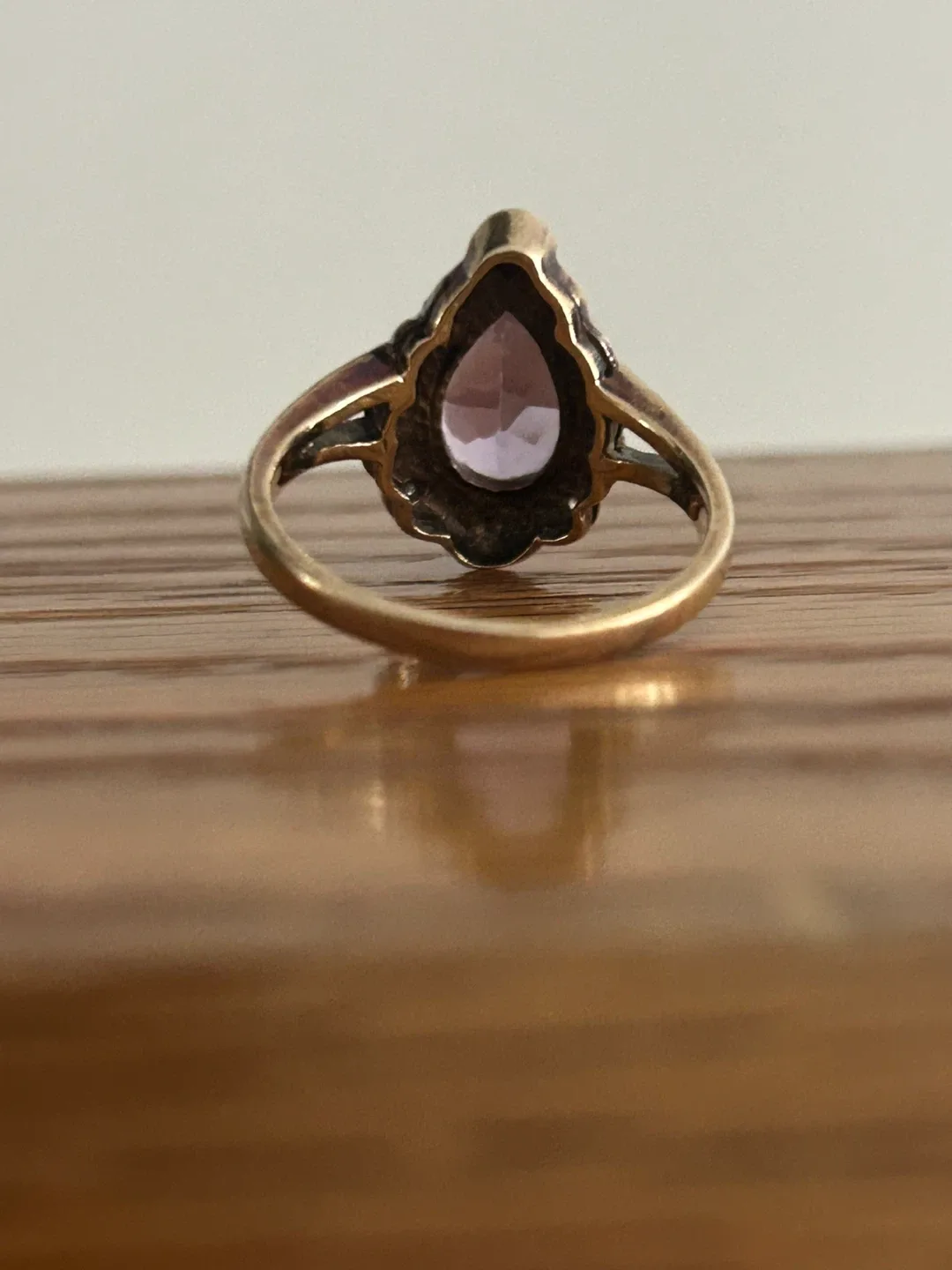 Vintage 10K Gold Amethyst Teardrop Ring image indicator(3)