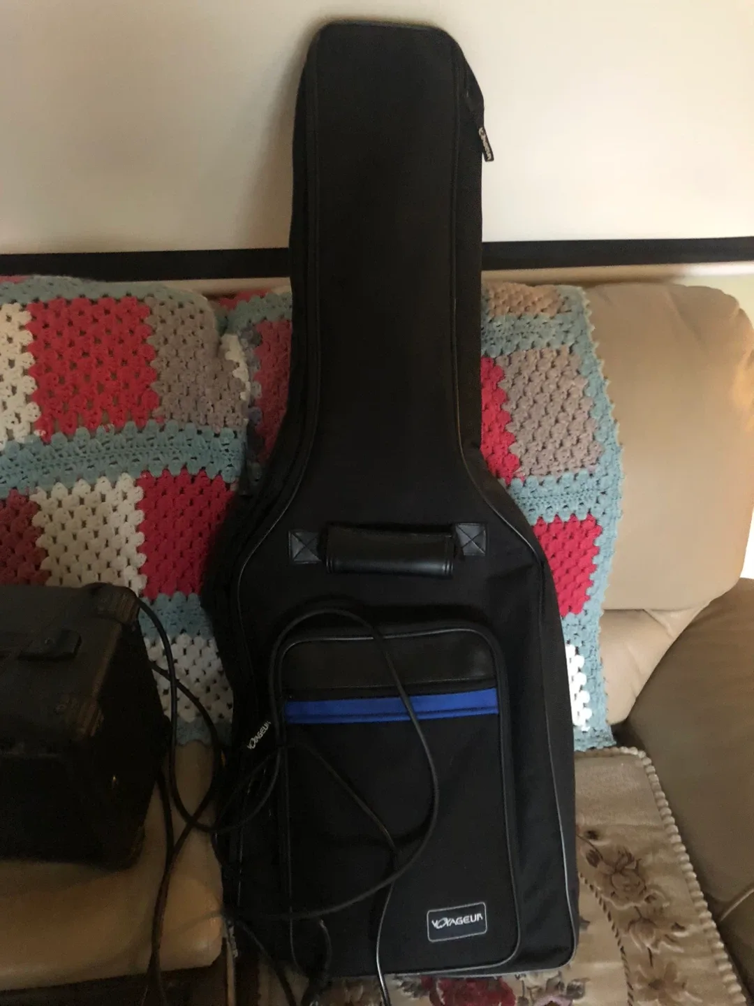 Electric Guitar + Amp + Bag | Full Starter Set - Works Great image indicator(2)