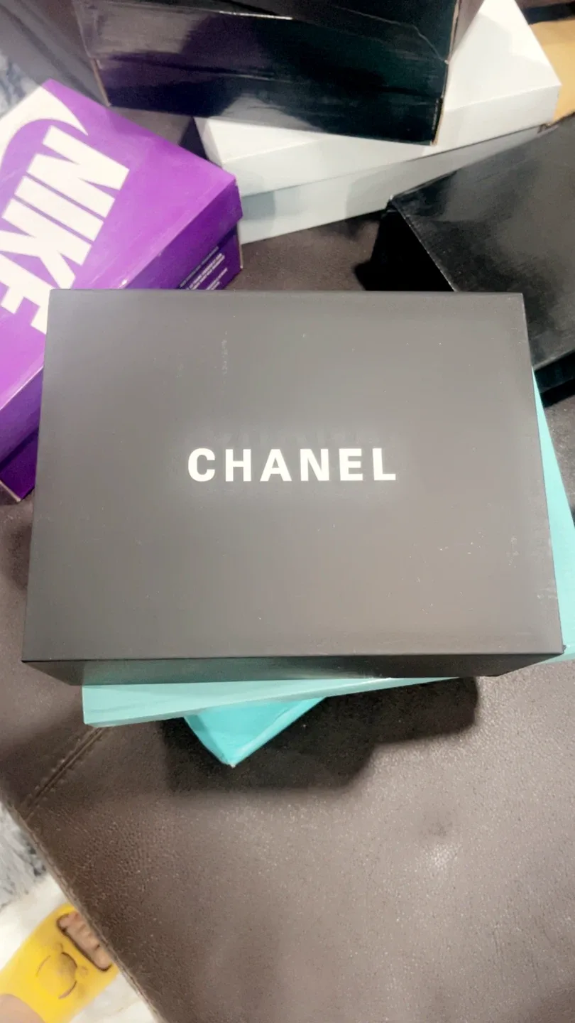 CHANEL Top Handle Mini Bag White image indicator(9)