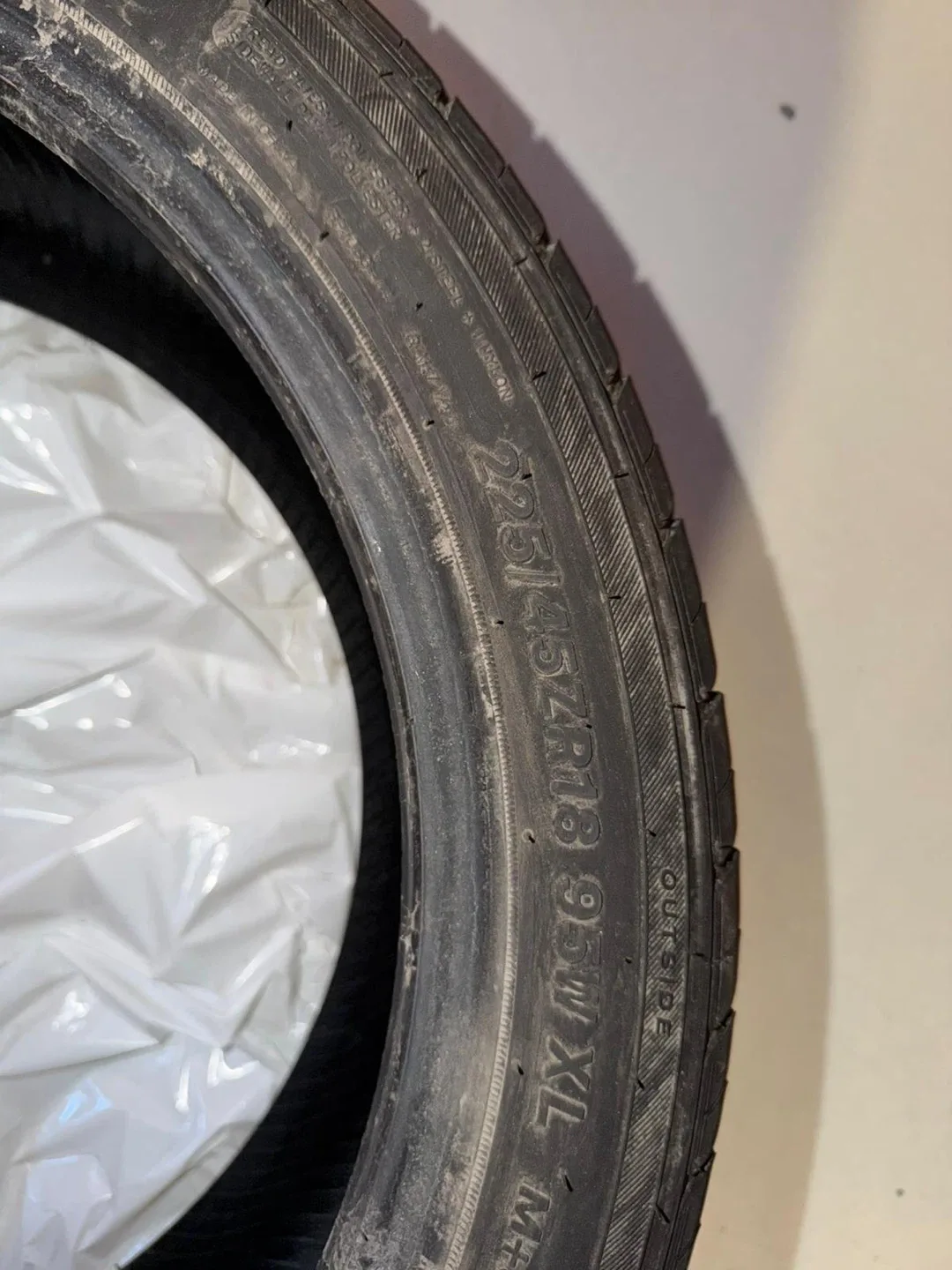 Joyroad Tire 245/40ZR18 97W XL image indicator(6)