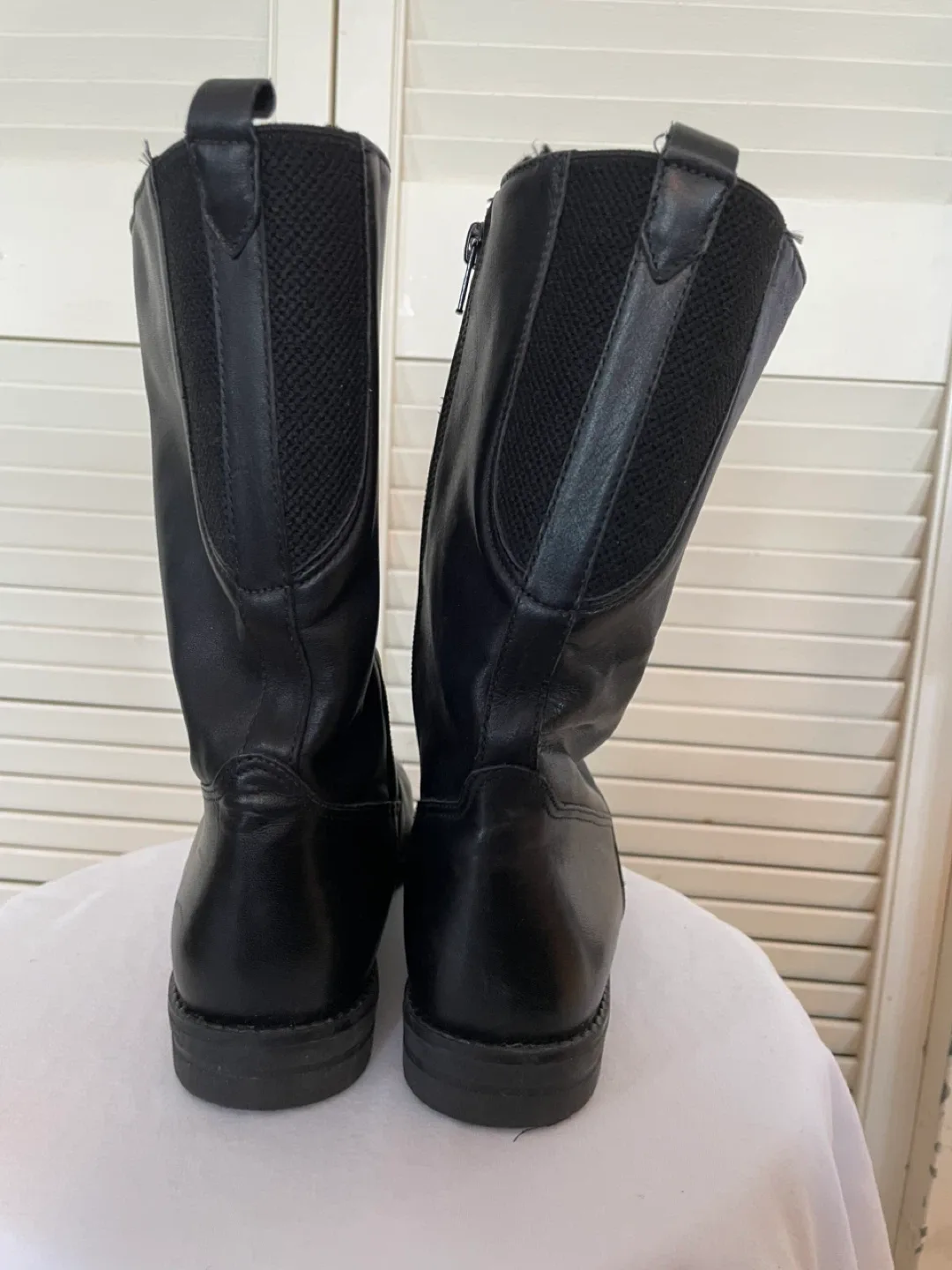 Women's Sz 8 Hush Puppies winter boots,  #cleanout image indicator(4)