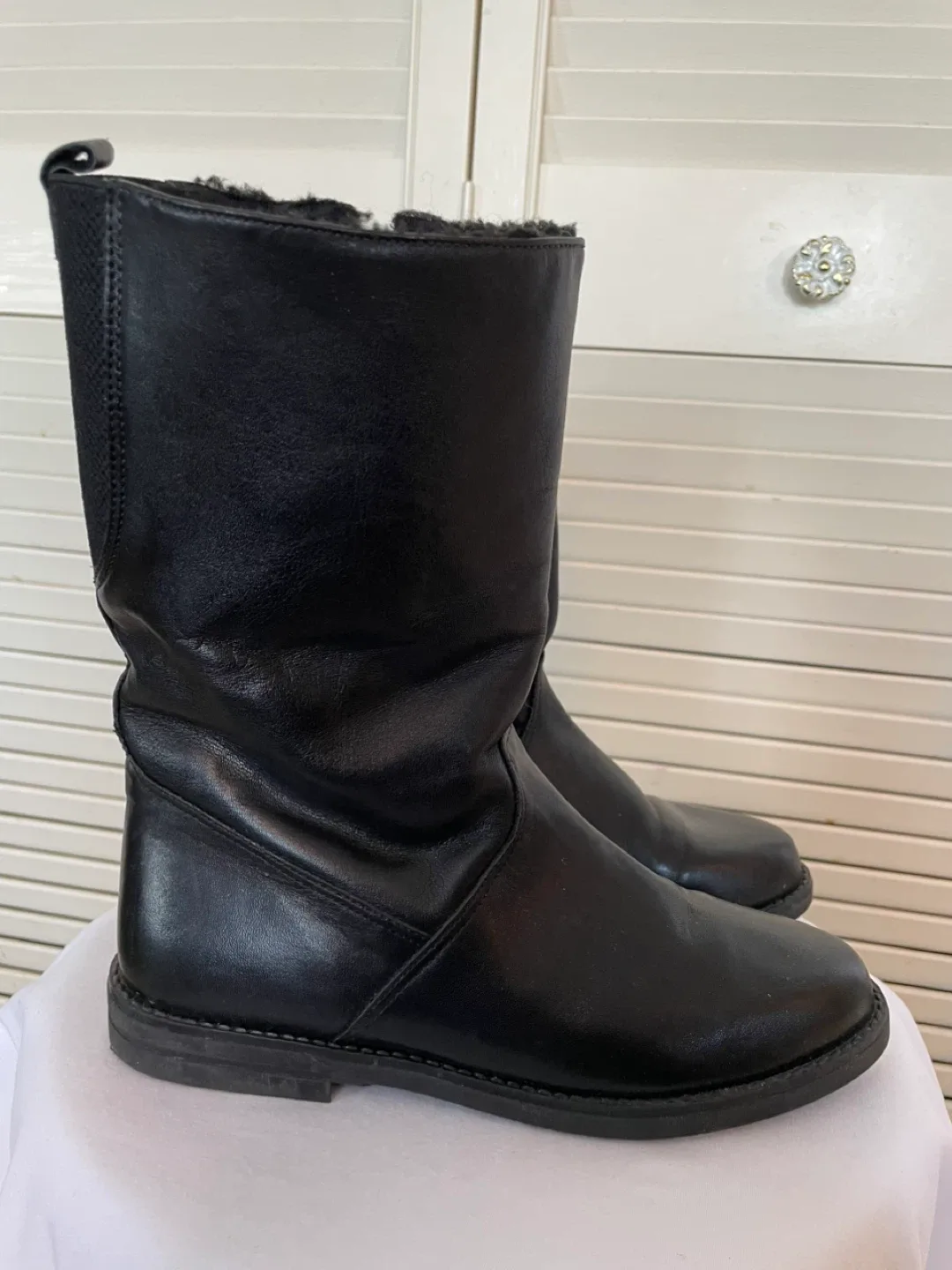 Women's Sz 8 Hush Puppies winter boots,  #cleanout image indicator(2)