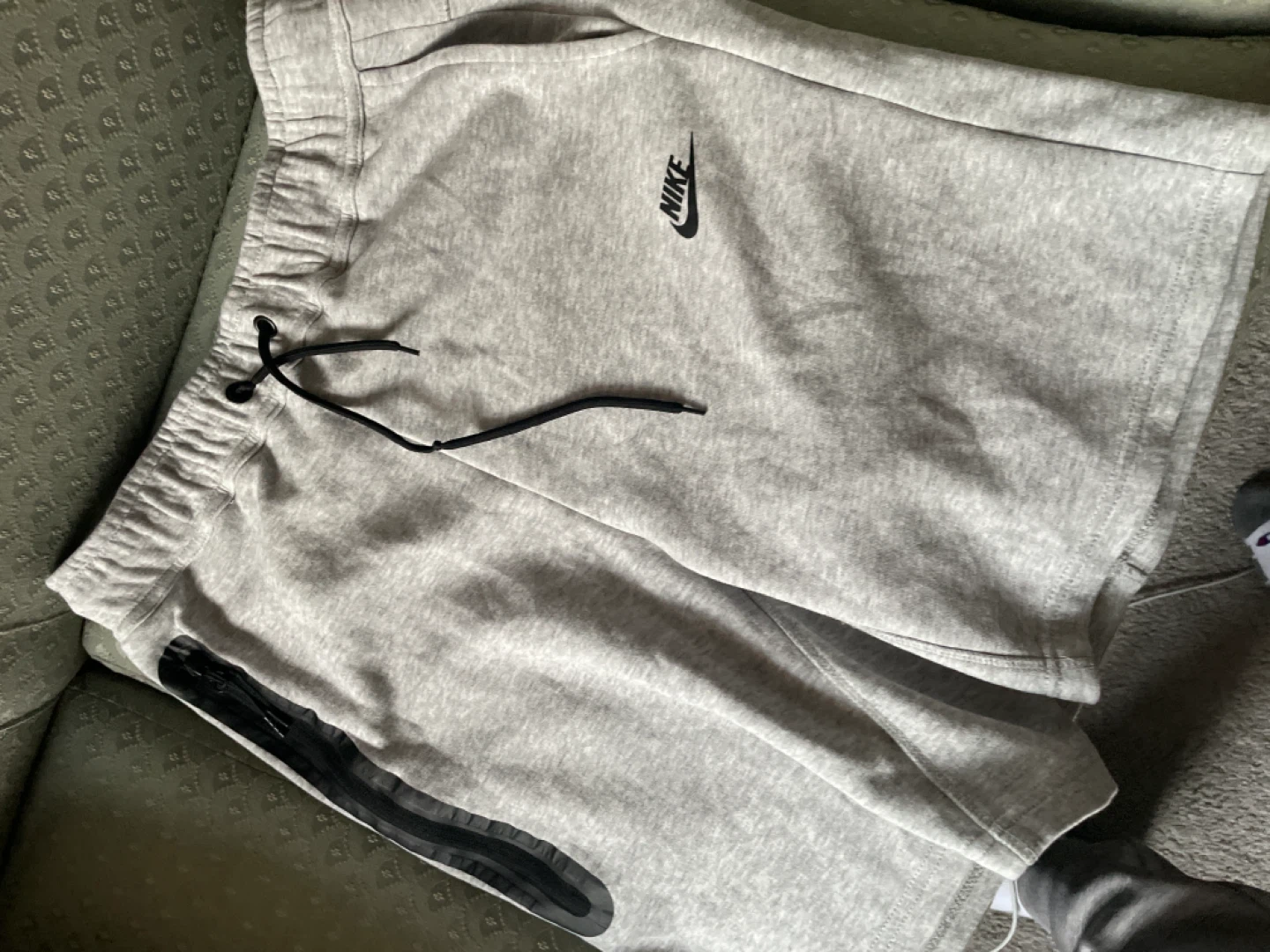 Nike Grey Tech Fleece Shorts Size M