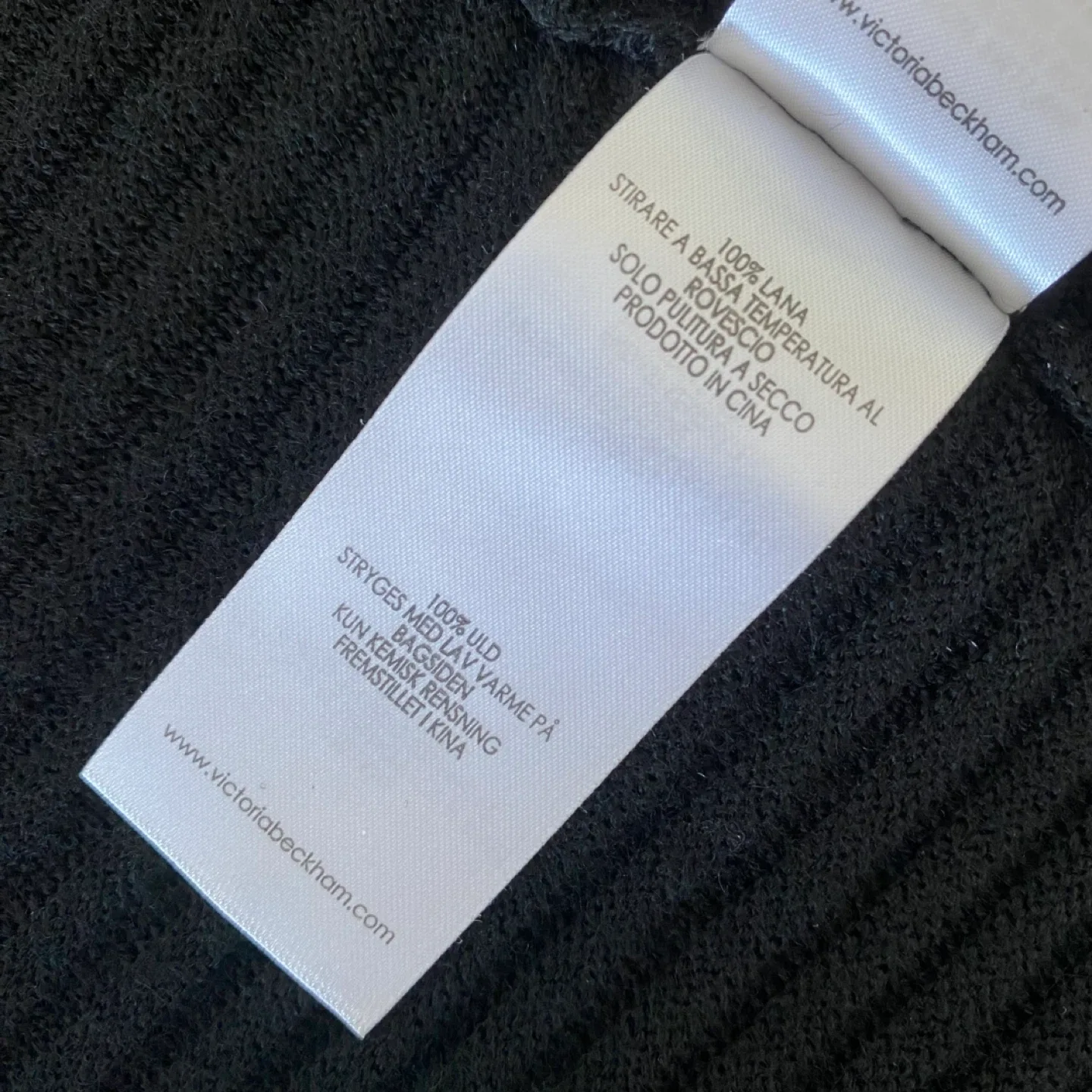 Victoria Beckham 100% Wool Sleeveless / Cap Sleeve Sweater image indicator(10)