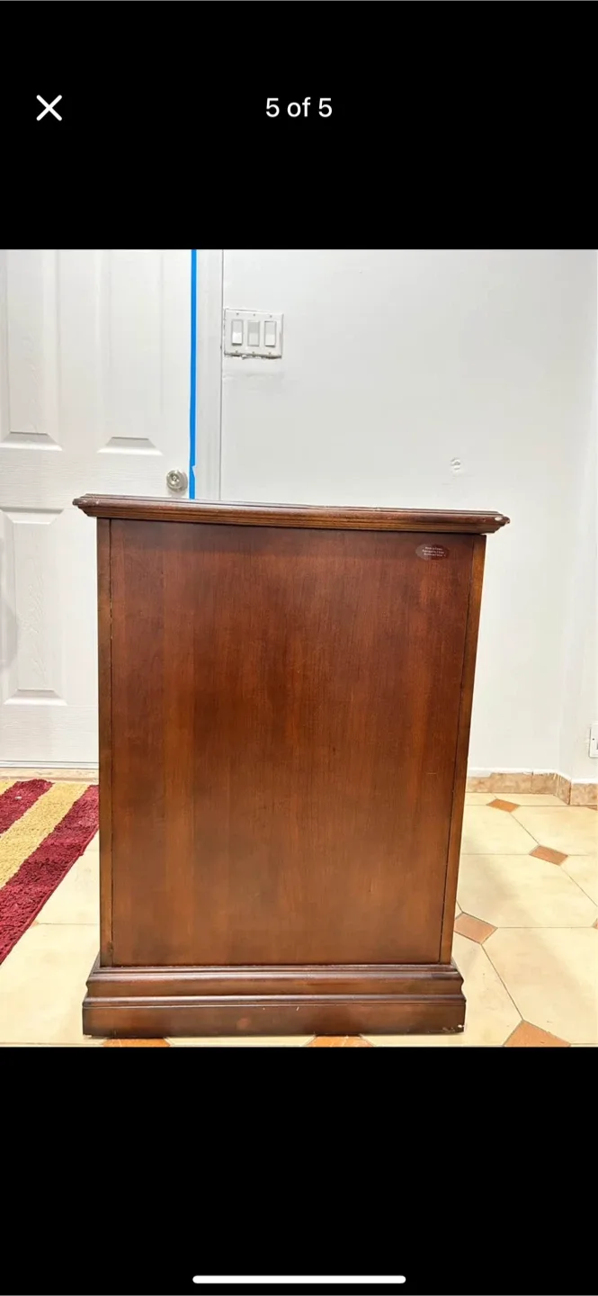 Wooden Two-Drawer Filing Cabinet image indicator(4)