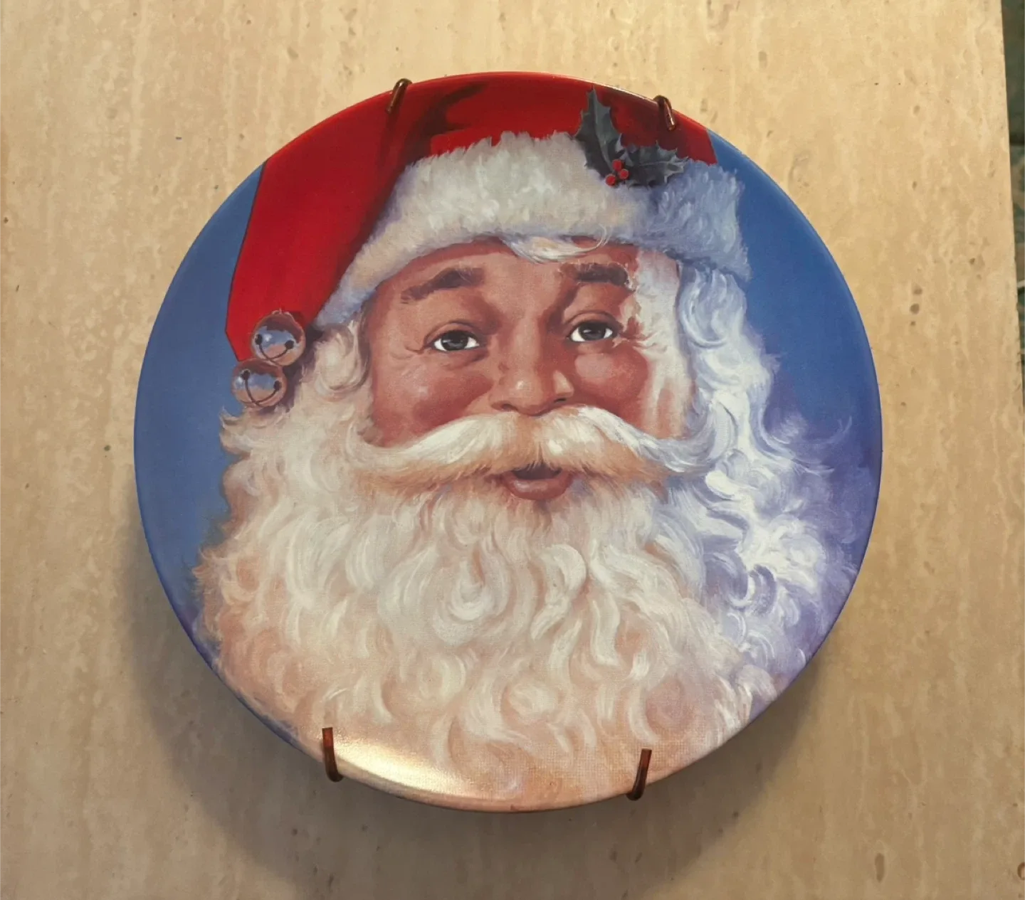 Santa 🧑‍🎄 collector’s plate #cleanout