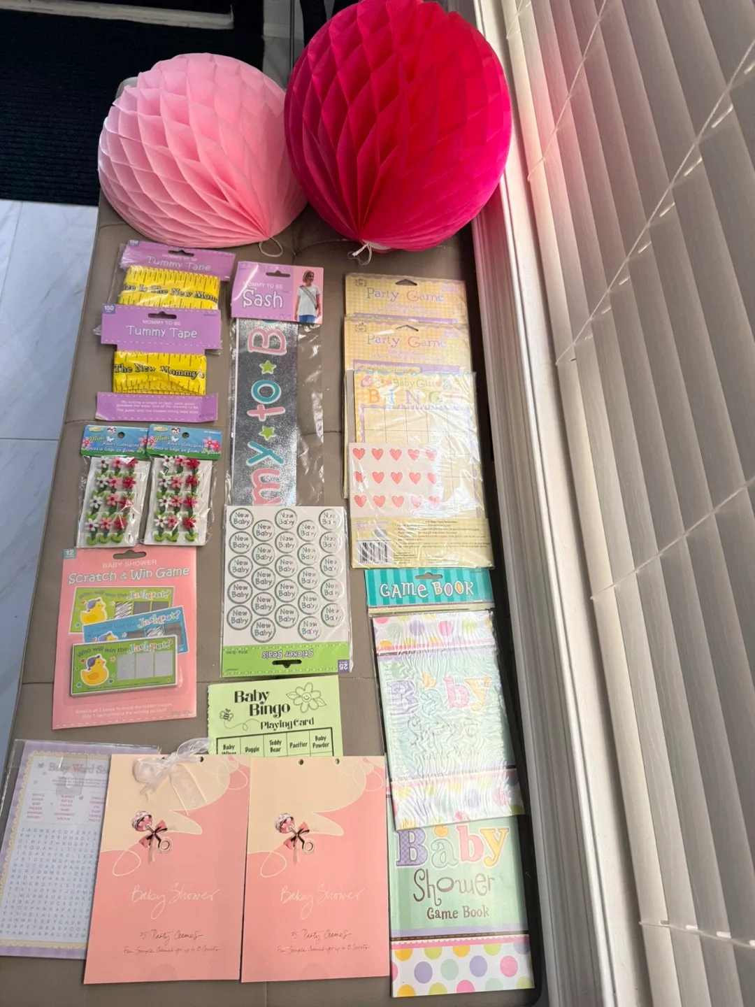 New lot of baby shower party  game supplies  sealed!