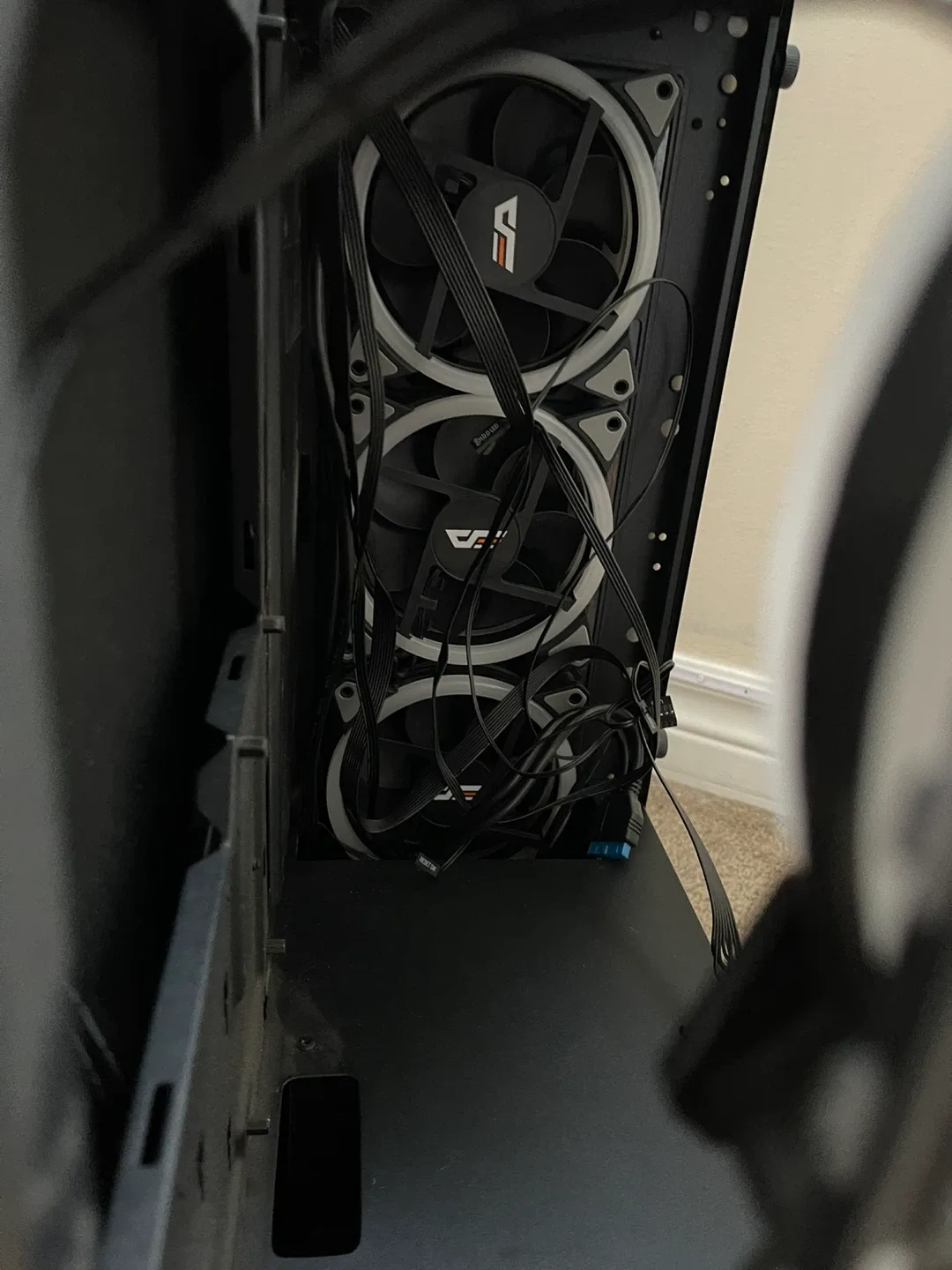 Darkflash ATX PC Case – Used, Clean, 4 Fans, Tempered Glass image indicator(5)