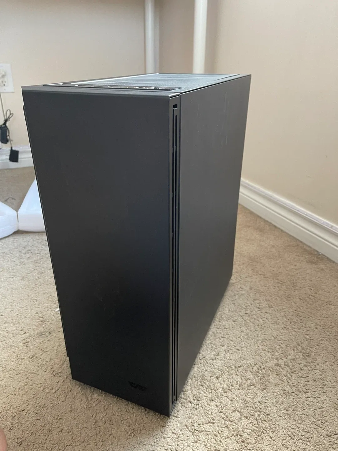 Darkflash ATX PC Case – Used, Clean, 4 Fans, Tempered Glass image indicator(3)