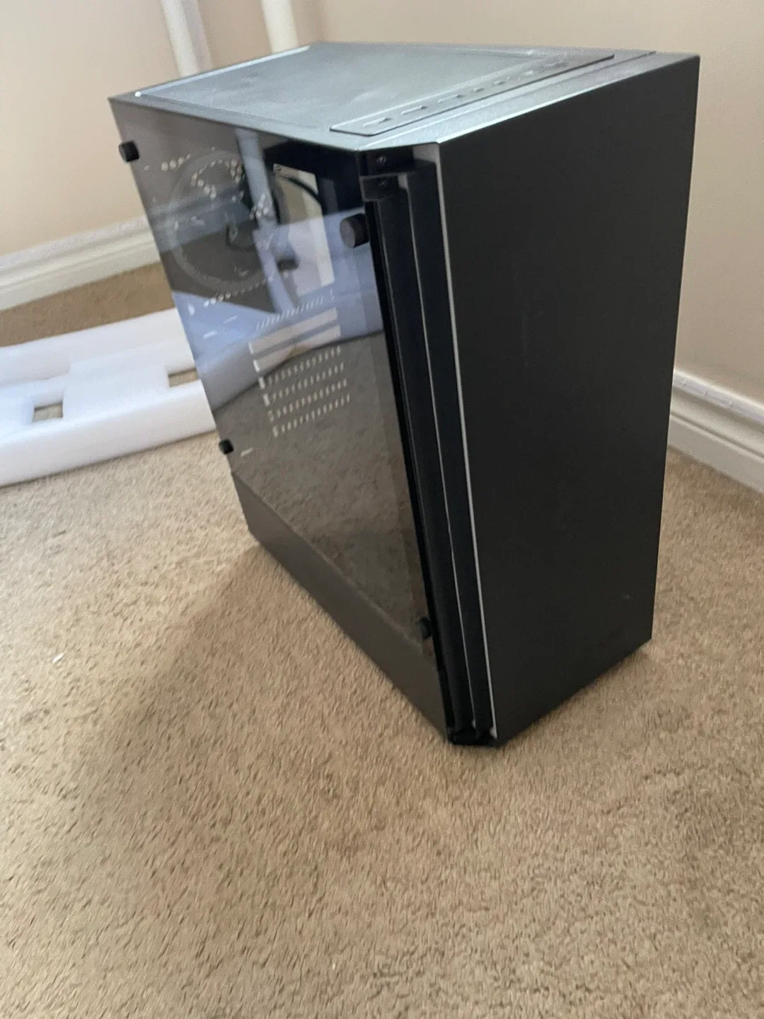Darkflash ATX PC Case – Used, Clean, 4 Fans, Tempered Glass image indicator(2)