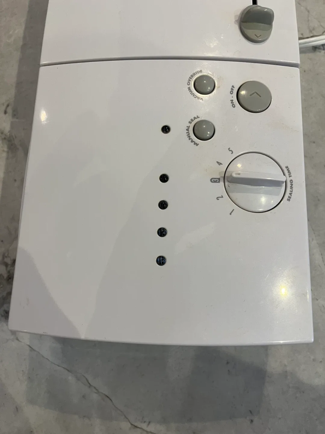 Foodsaver Professional IIFood Saver Electric Vacuum Sealer image indicator(2)