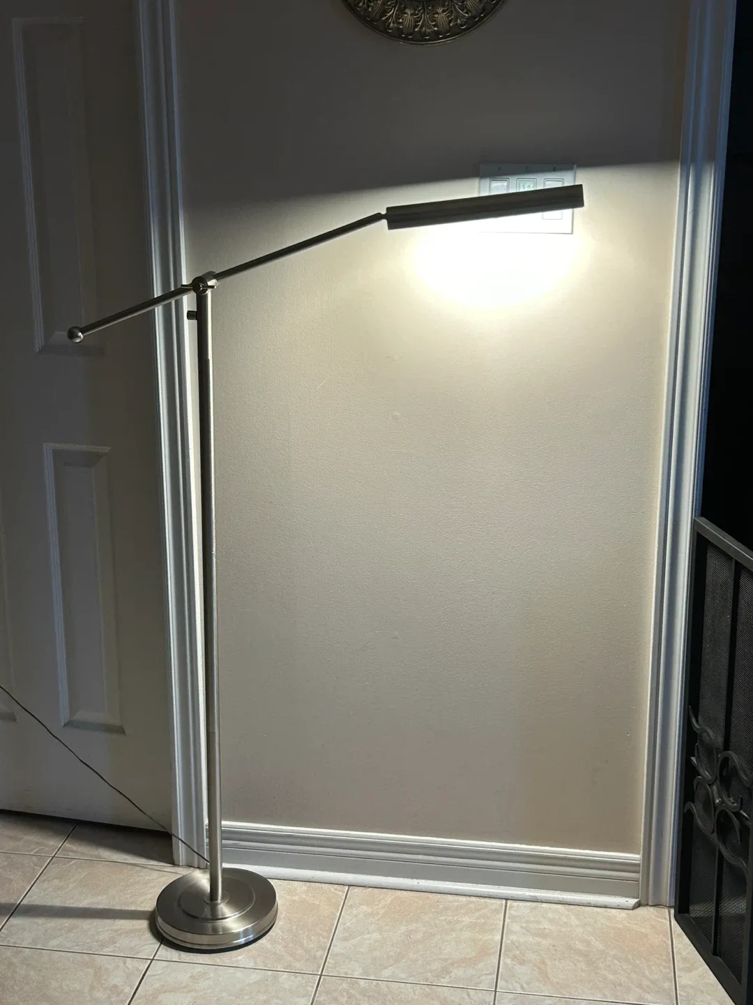 Silver Floor Lamp image indicator(2)