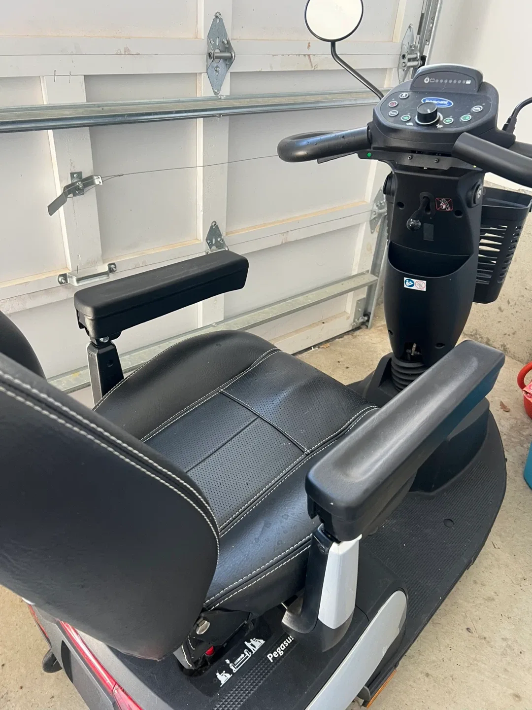 Invacare Mobility Pegasus Scooter image indicator(2)