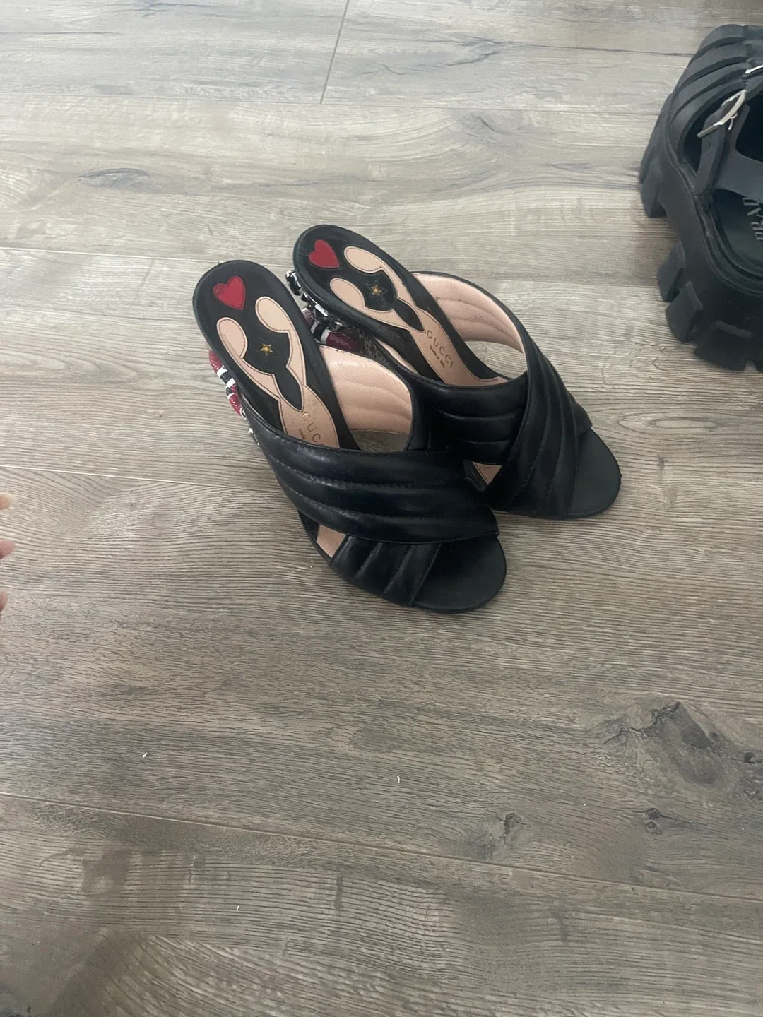 Gucci Black Leather Mules Size 39