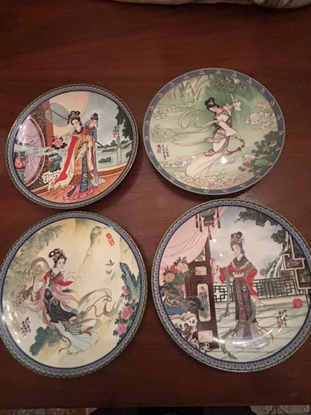 1986 Imperial Jingdezhen Porcelain Plates Set