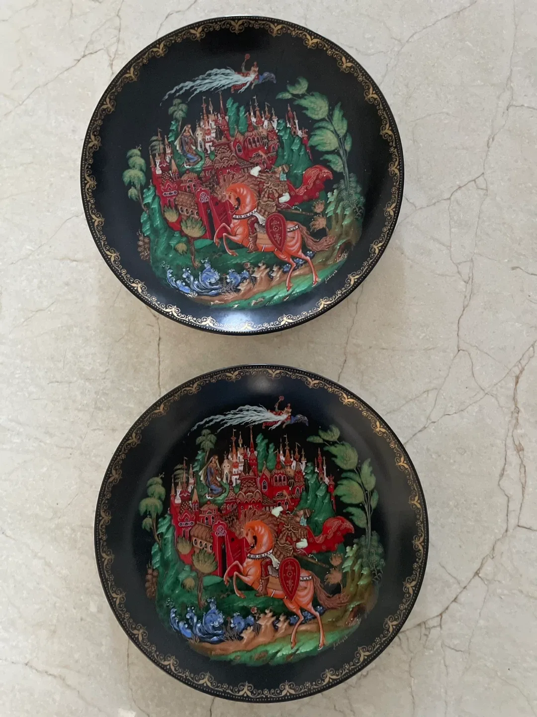 Vintage Decorative Plates - Assorted Styles image indicator(4)