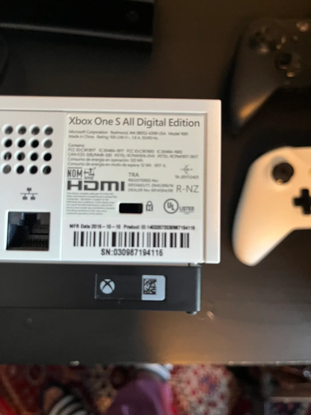 Xbox One S White All Digital Edition Console image indicator(4)