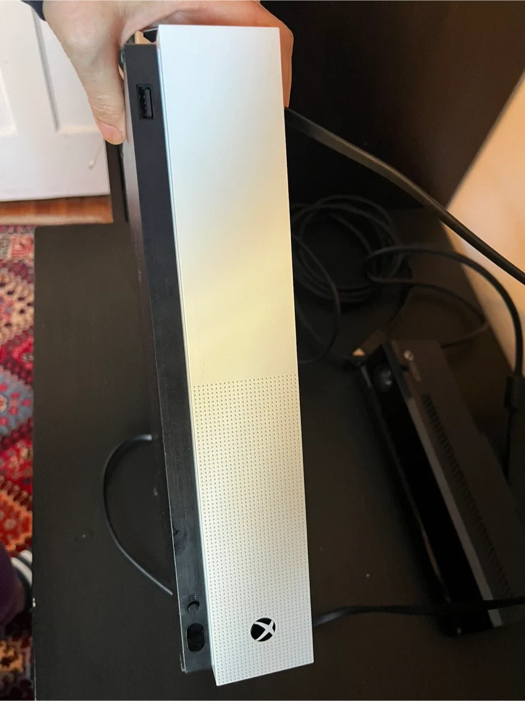 Xbox One S White All Digital Edition Console image indicator(8)