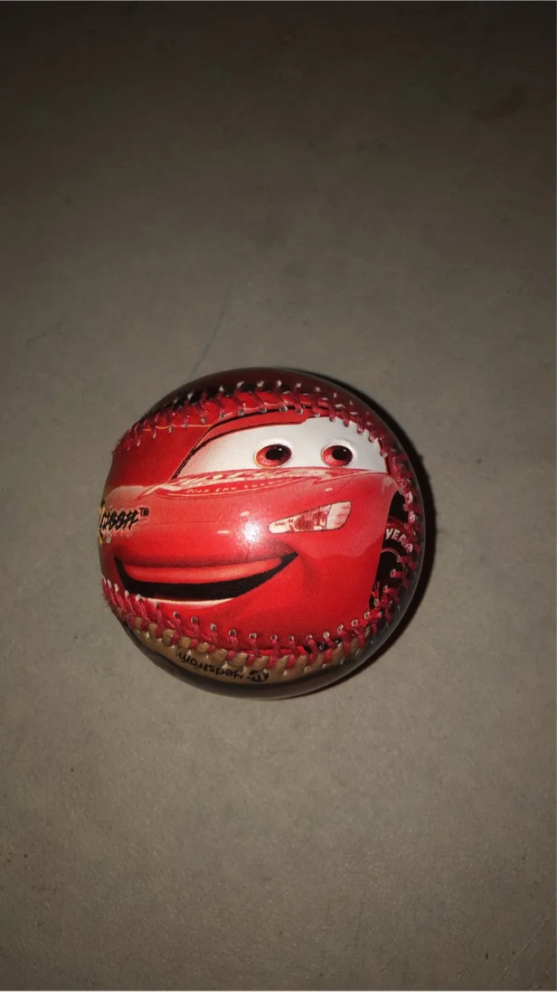 Disney Pixar Cars Lightning McQueen Baseball 2009 image indicator(3)
