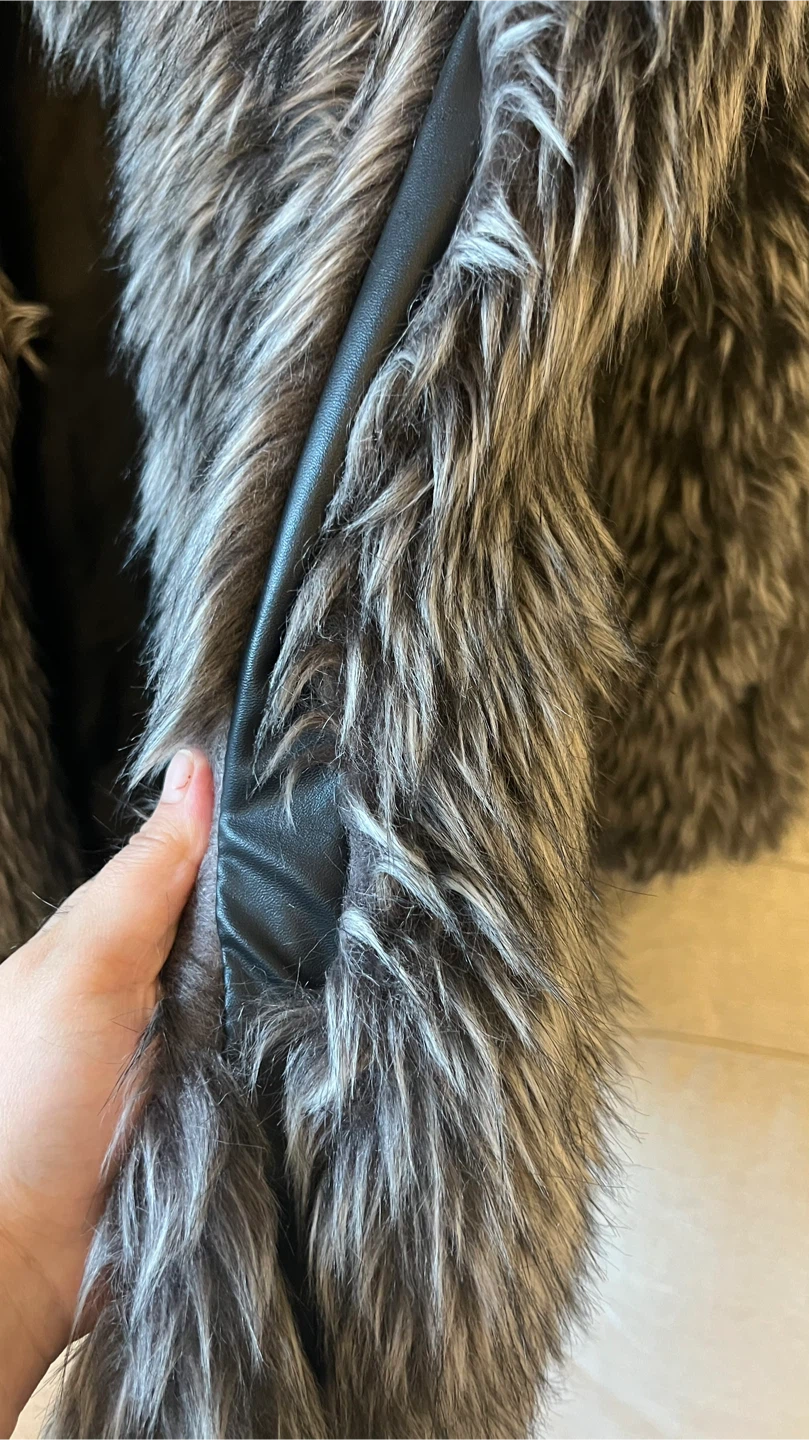 Faux Fur Grey Coat - photo 5