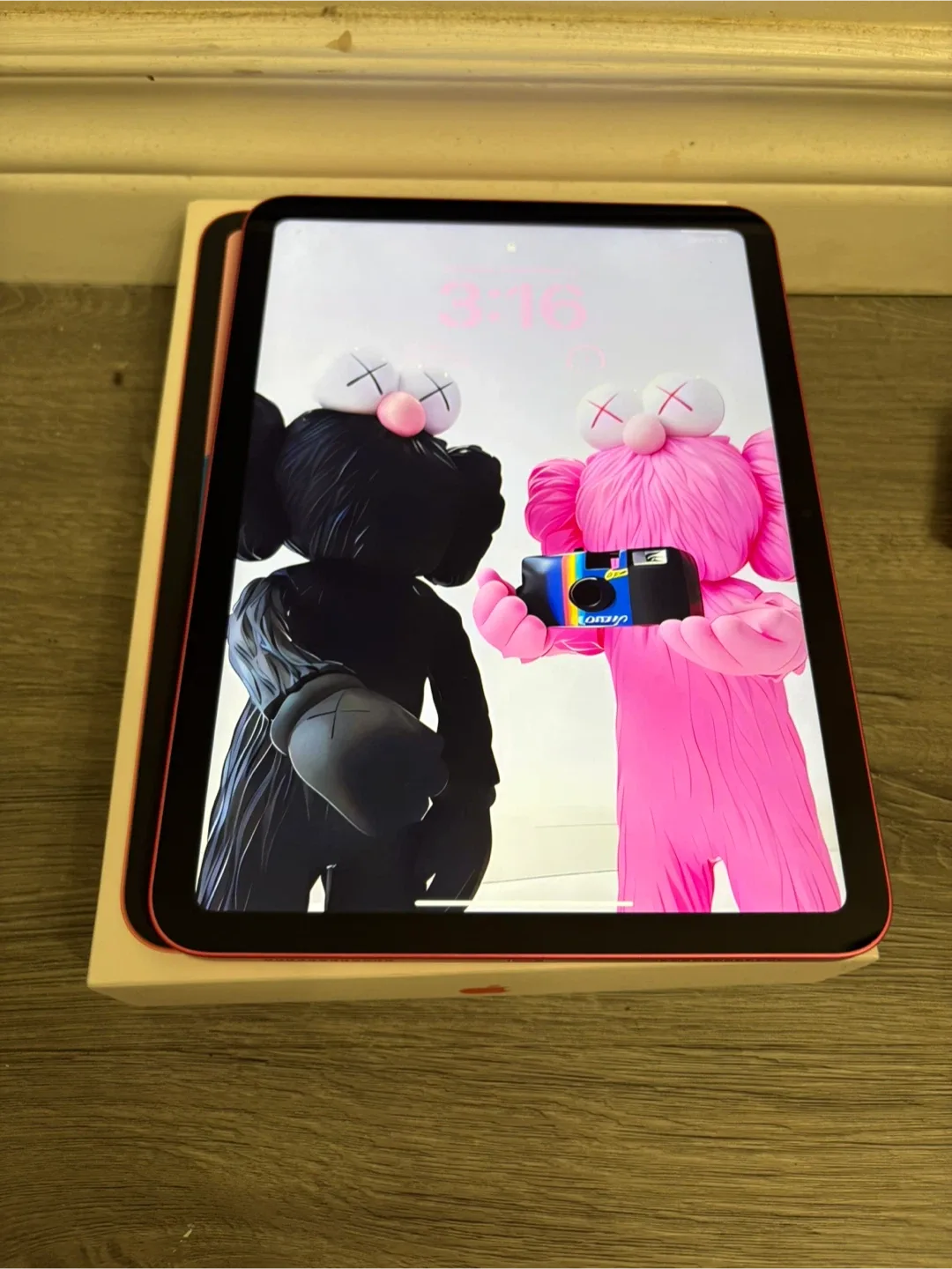 New Apple iPad 10th Gen Pink image indicator(4)