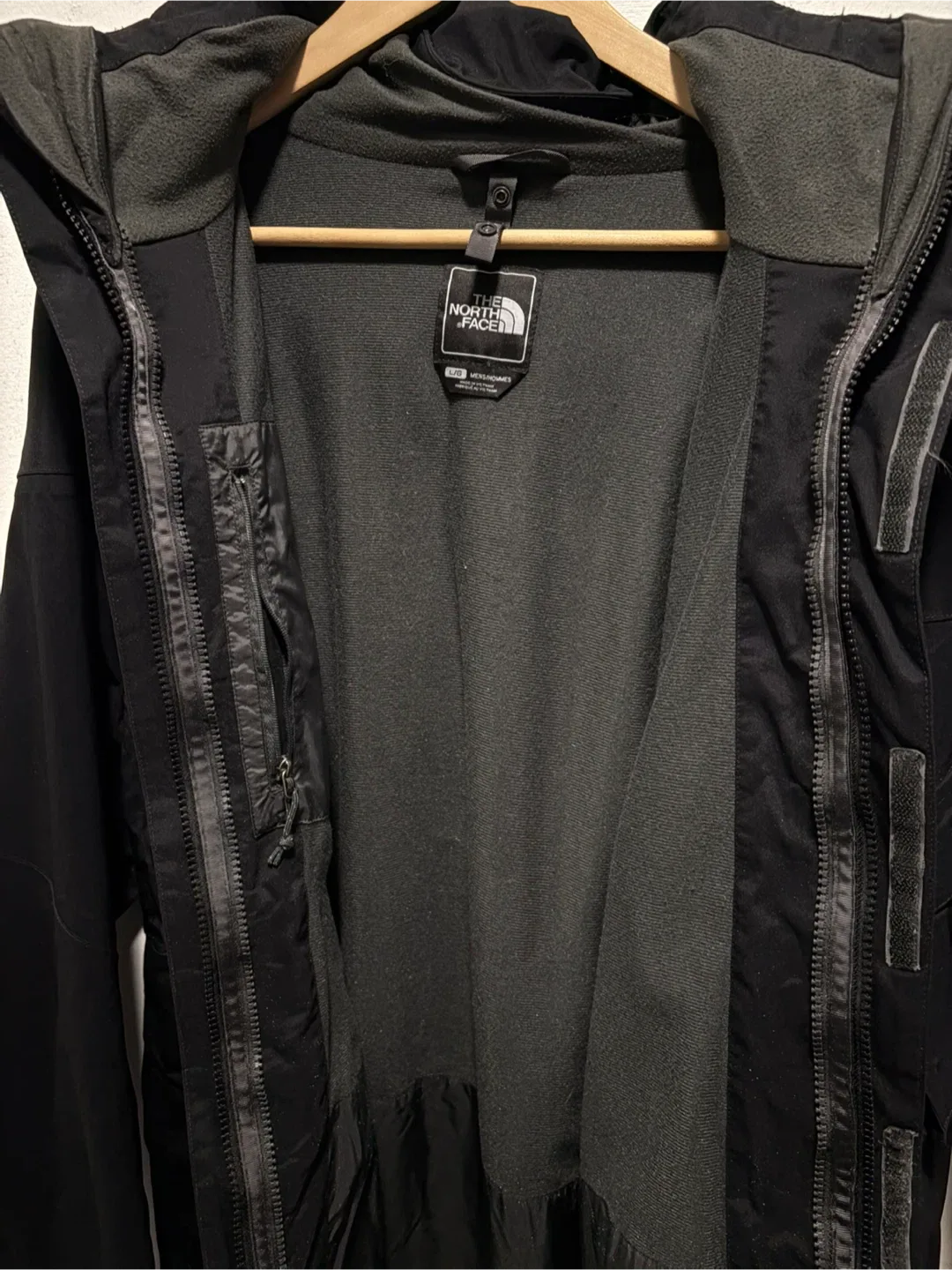 The North Face TNF 2 in 1 hyvent winter jacket L image indicator(6)