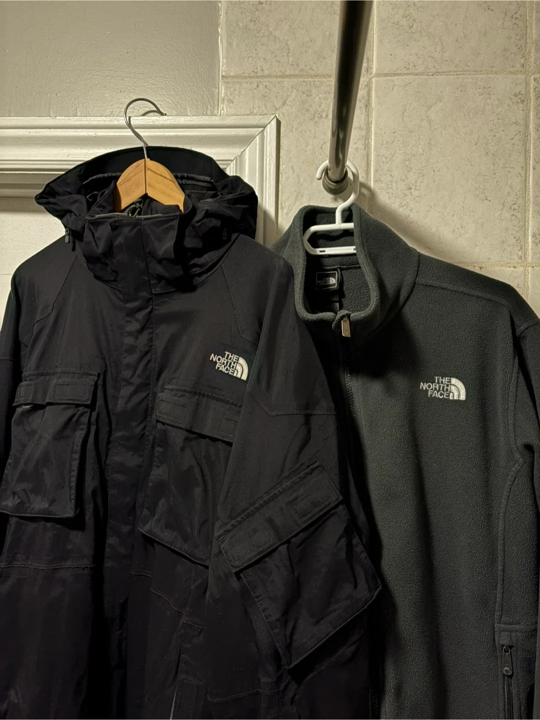 The North Face TNF 2 in 1 hyvent winter jacket L image indicator(8)