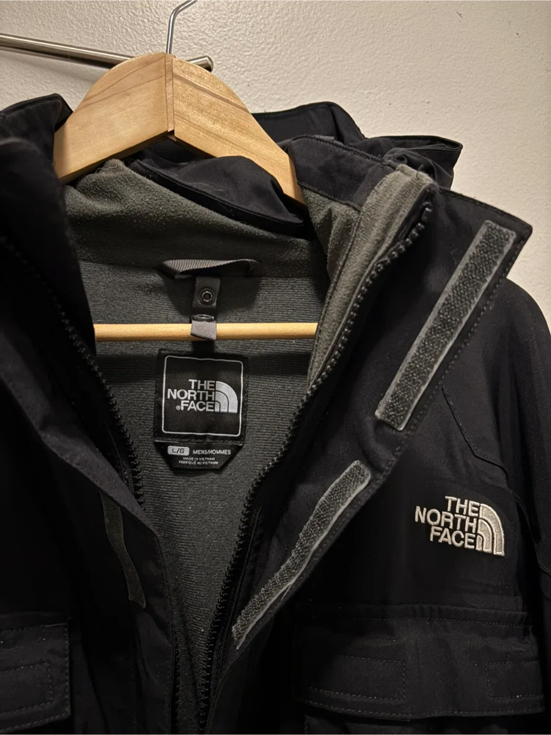 The North Face TNF 2 in 1 hyvent winter jacket L image indicator(10)