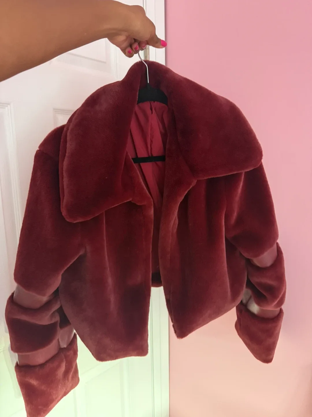 Burgundy Faux Fur Cropped Jacket image indicator(5)