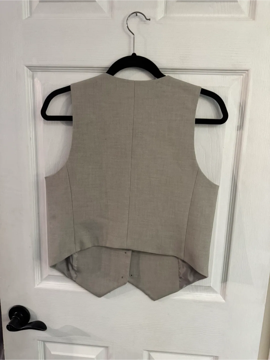 Aritzia Vest - Size 10 image indicator(2)