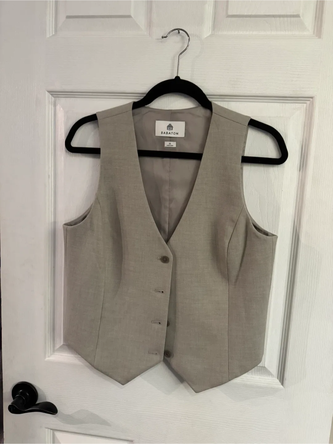 Aritzia Vest - Size 10