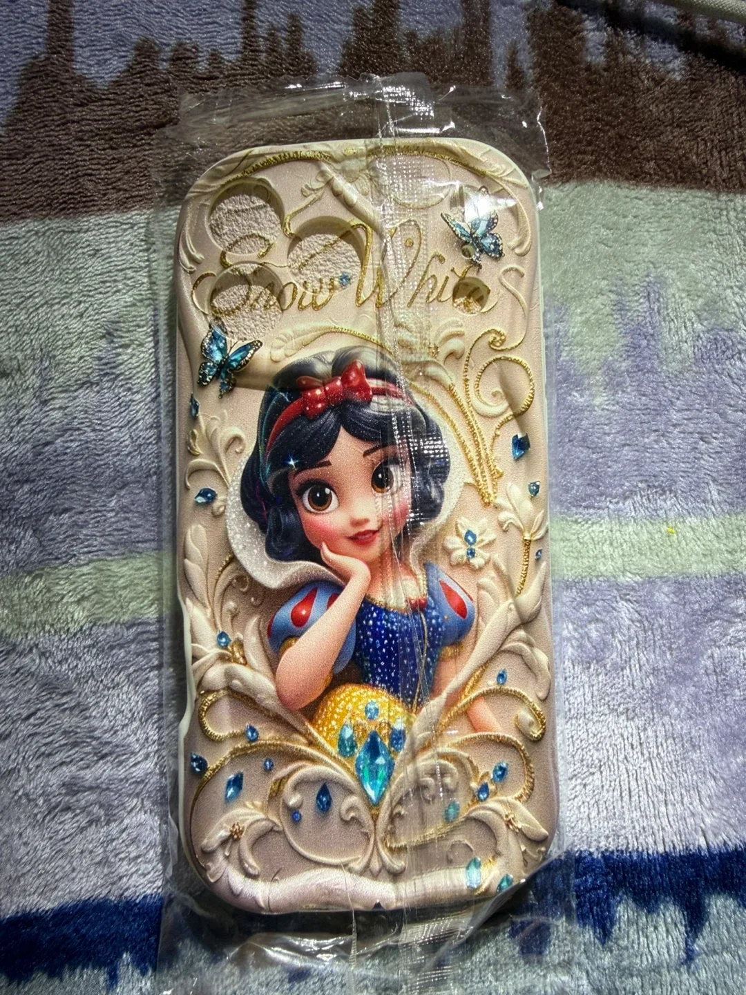 17 Pro Max Cases image indicator(2)