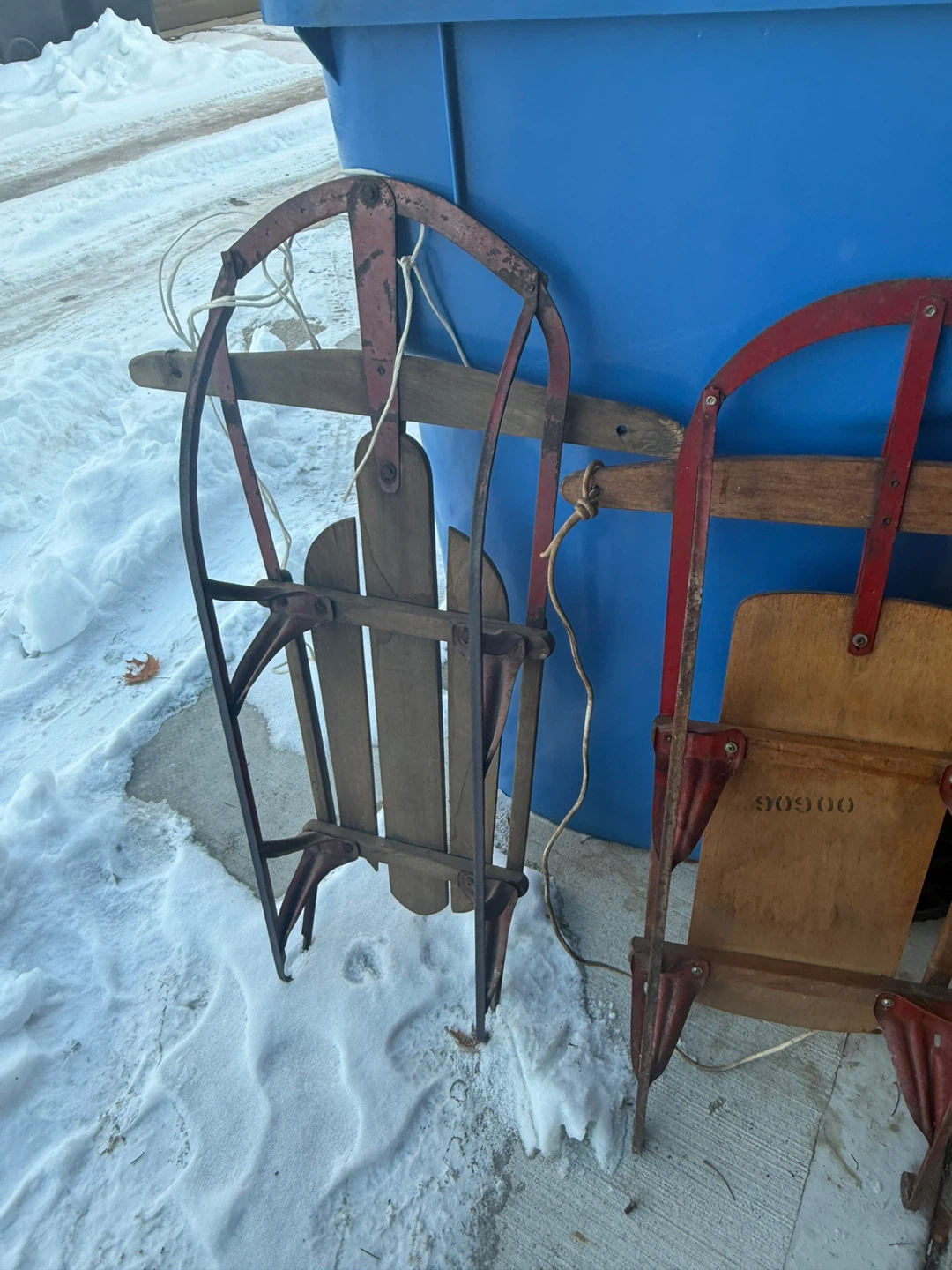 Vintage Eskimo Sled - Red & Wood - photo 5