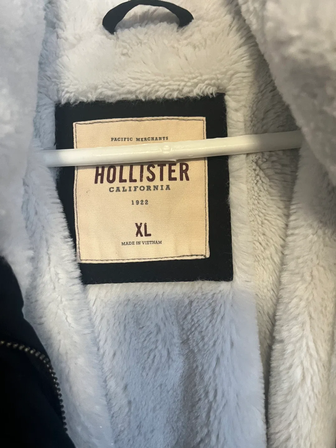 Hollister Black Winter Parka - Size XL image indicator(2)