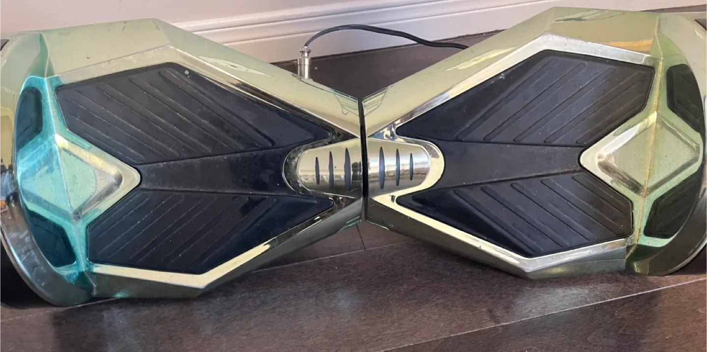 Hoverboard with Charger image indicator(2)