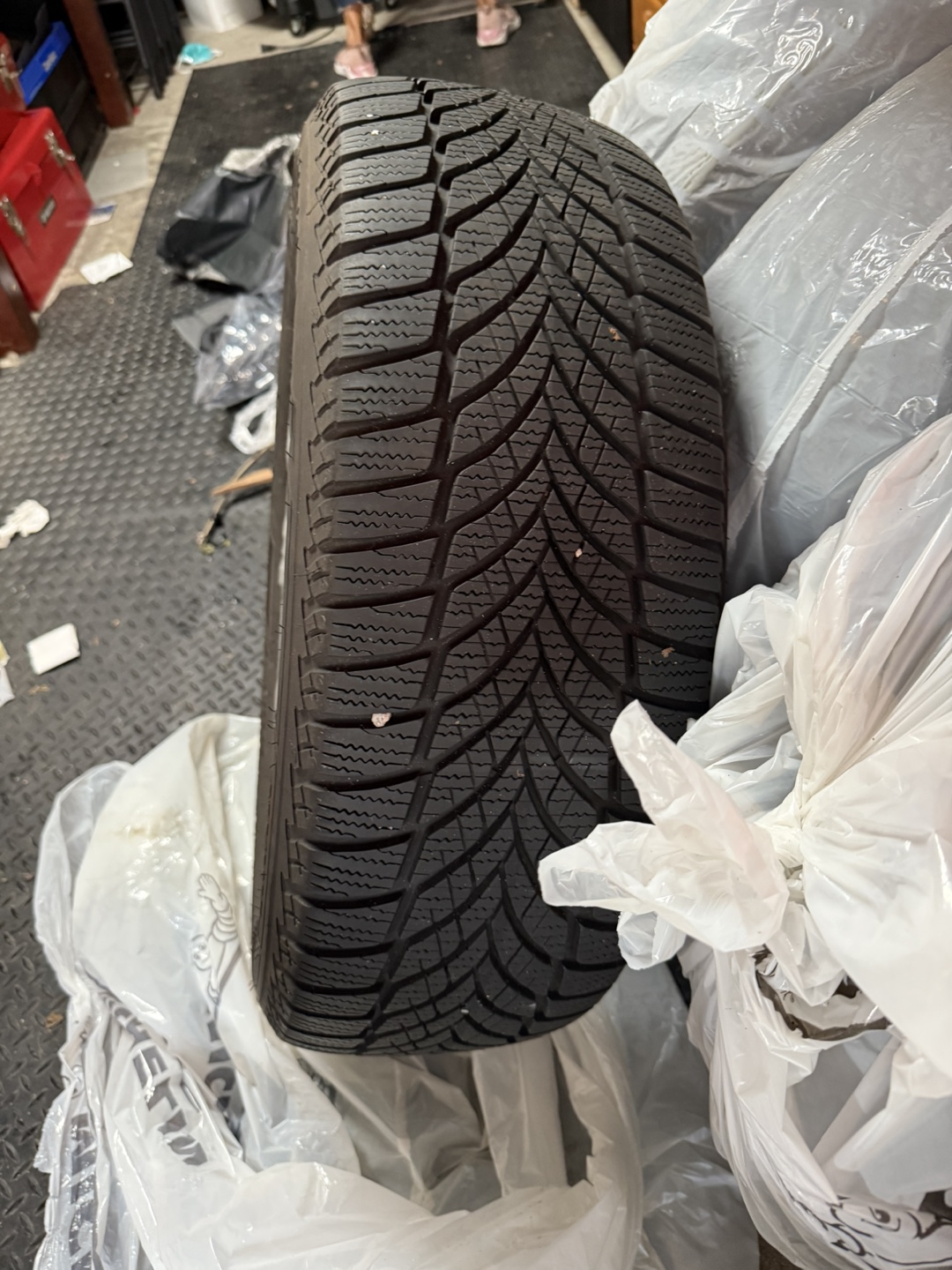 Goodyear Winter Tires on Audi Rim 235/55R19 - photo 2