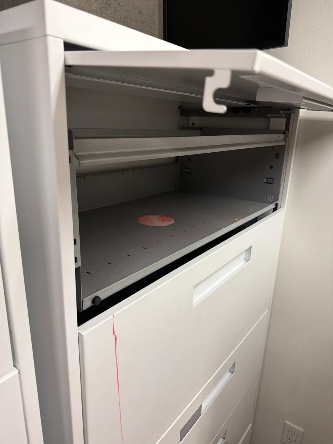 2 Free large White Filing Cabinet metal image indicator(4)