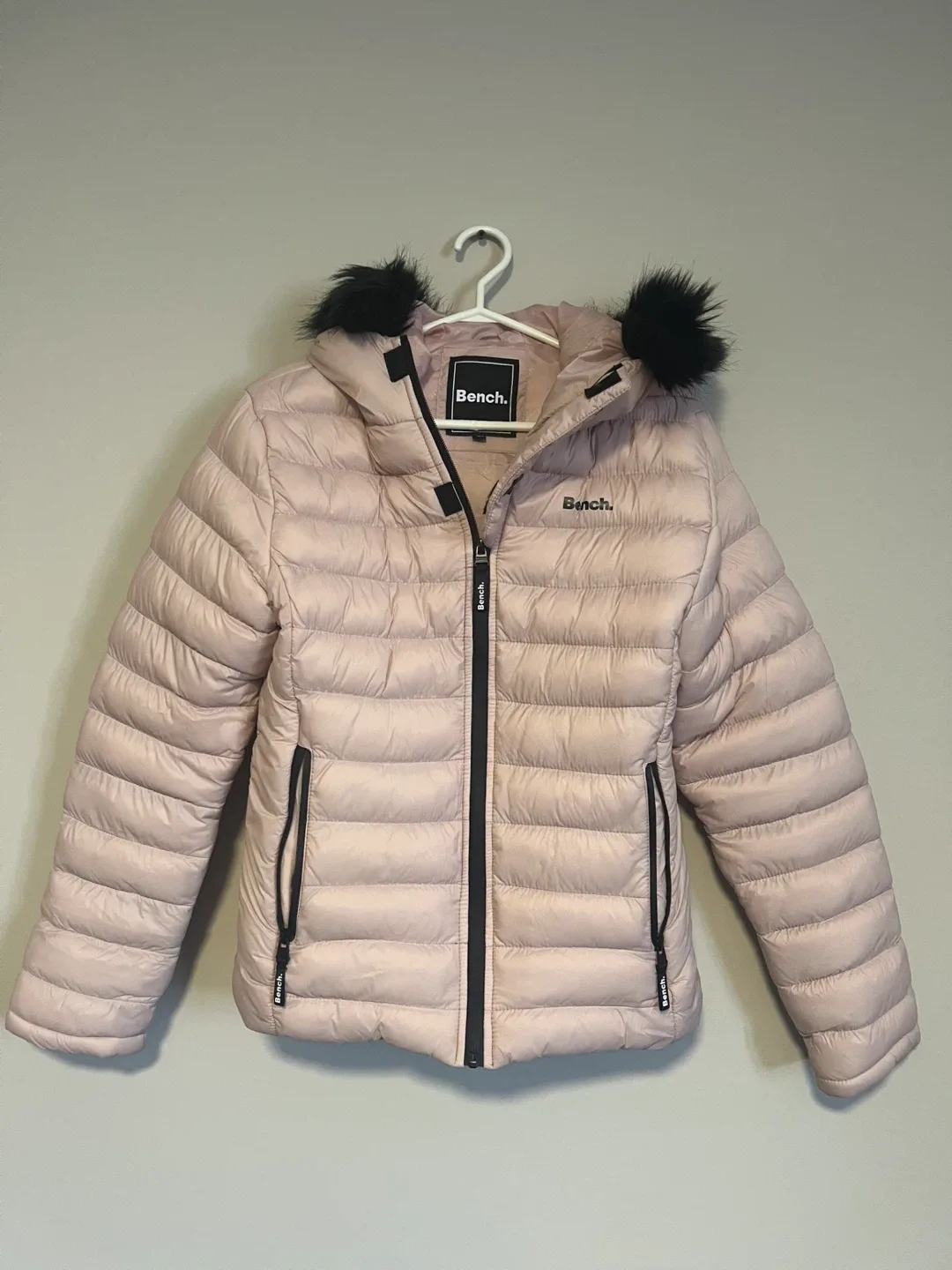 Bench Puffer Jacket - Size M