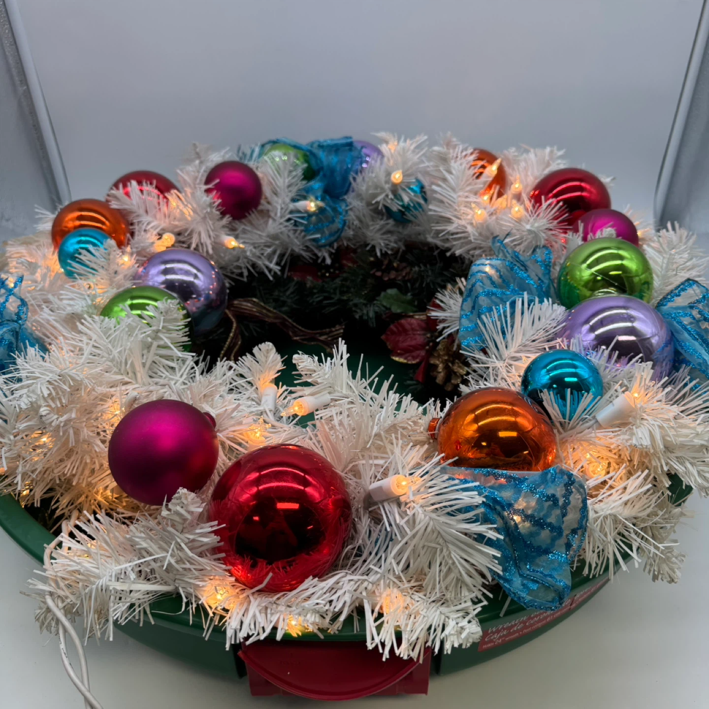 2 Christmas Wreaths in Storage Box – Lightedl – Used - photo 4