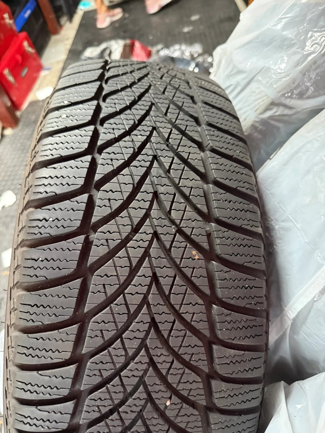 Pirelli Winter 210 Sottozero Serie II Tire on Audi Rim